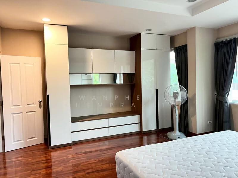 The Centro Onnut-Wongwaen, Bangkok, Lat Krabang Road, Lat Krabang, Bangkok, 3 Bedrooms, 250 sqm, Single Detached House For Rent, by Wanphen Khemprasit, 500617463 - DDproperty.com