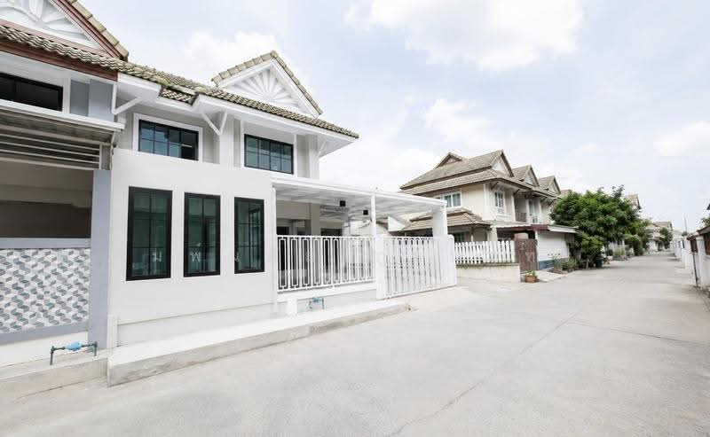 Baan Pruksa 13 Rangsit-Klong 3 : บ้านพฤกษา 13 รังสิต คลอง 3, ปทุมธานี, หมู่บ้านพฤกษา 13, คลองสาม, คลองหลวง, ปทุมธานี, 126 ตร.ม., ทาวน์เฮ้าส์ ขาย, โดย พิมพ์นภัส ภูธนภัทร, 500617505 - DDproperty.com