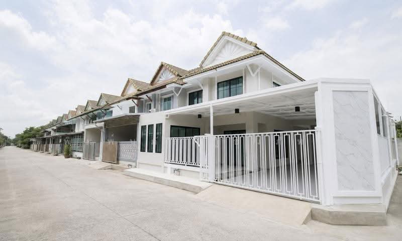 Baan Pruksa 13 Rangsit-Klong 3, Pathum Thani, Moobaan Pruksa 13, Khlong Sam, Khlong Luang, Pathum Thani, 4 Bedrooms, 126 sqm, Townhouse For Sale, by พิมพ์นภัส ภูธนภัทร, 500617505 - DDproperty.com