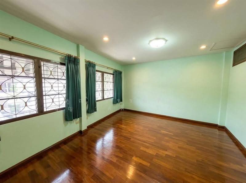 Sinthanee Villa Nawamin 101, Bangkok, ซอย นวมินทร์ 101 นวมินทร์ บึงกุ่ม กรุงเทพมหานคร, Nawamin, Bueng Kum, Bangkok, 6 Bedrooms, 180 sqm, Townhouse For Sale, by คุณ วรรณรัช บุญสวัสดิ์ (วิน), 500617524 - DDproperty.com