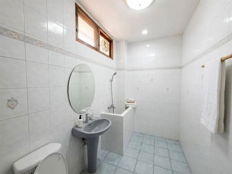 Sinthanee Villa Nawamin 101, Bangkok, ซอย นวมินทร์ 101 นวมินทร์ บึงกุ่ม กรุงเทพมหานคร, Nawamin, Bueng Kum, Bangkok, 6 Bedrooms, 180 sqm, Townhouse For Sale, by คุณ วรรณรัช บุญสวัสดิ์ (วิน), 500617524 - DDproperty.com