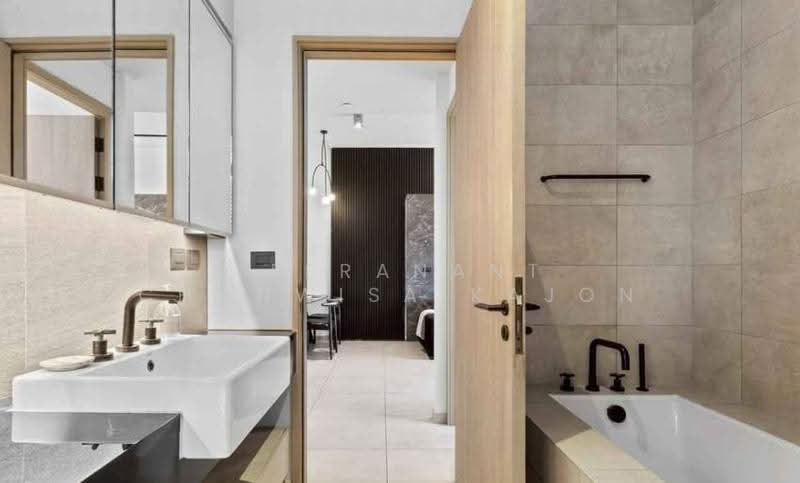 The Lofts Asoke, Bangkok, Sukhumvit 21 Road, Khlongtoei Nua, Watthana, Bangkok, 2 Bedrooms, 74 sqm, Condo For Sale, by Teeranant Chonwisaikajon, 500617561 - DDproperty.com