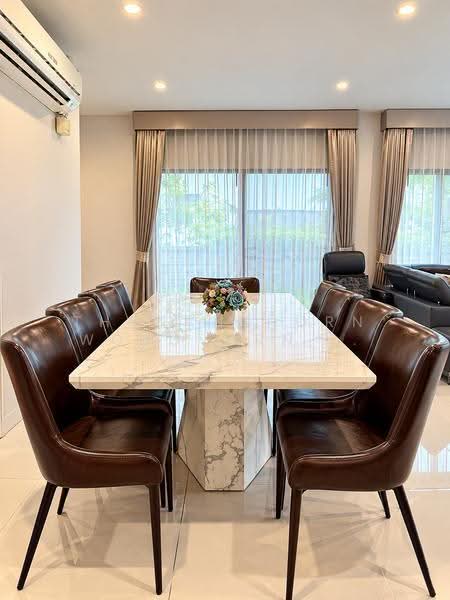 Burasiri Pattanakarn, Bangkok, New Pattanakarn Road, Prawet, Bangkok, 5 Bedrooms, 220 sqm, Single Detached House For Rent, by Thananthorn Wongvarnkaseam, 500617673 - DDproperty.com