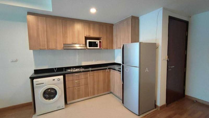 Y.O. Place, Bangkok, 223 Soi Sai Nam Thip 2, Khlong Toei, Bangkok, 2 Bedrooms, 105 sqm, Apartment For Rent, by Vinit Arora, 500617750 - DDproperty.com