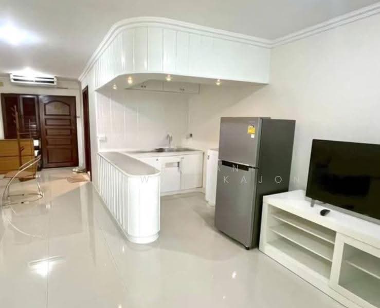 Supalai Place Sukhumvit 39, Bangkok, 175-179 Soi Sukhumvit 39 Sukhumvit Road, Khlong Tan Nua, Watthana, Bangkok, 1 Bedroom, 50 sqm, Condo For Rent, by Teeranant Chonwisaikajon, 500617768 - DDproperty.com