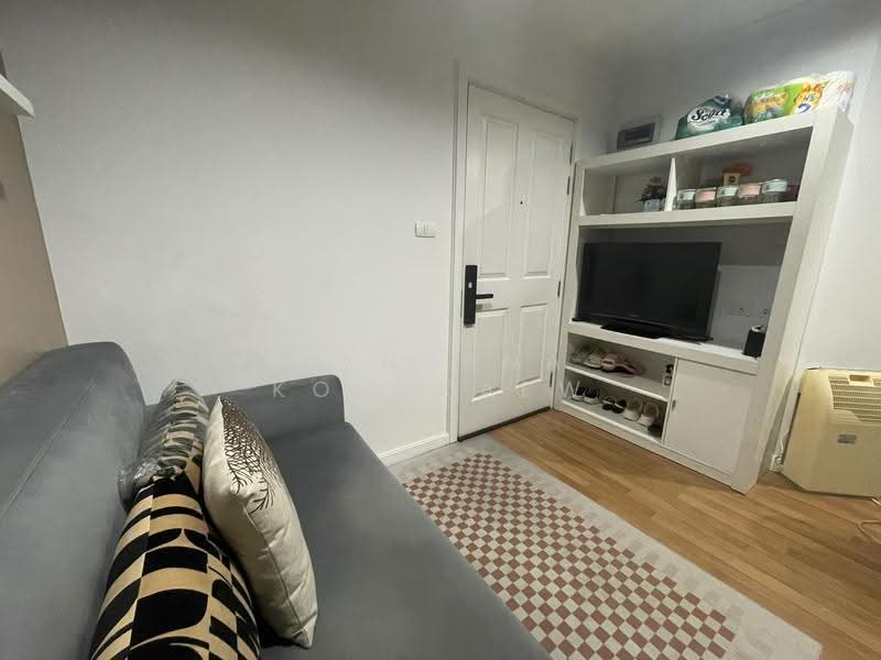 Lumpini Place Ratchayothin, Bangkok, 1484 Phahonyothin Road, Chan Kasem, Chatuchak, Bangkok, 1 Bedroom, 28 sqm, Condo For Sale, by Wantana Kornkaew, 500617783 - DDproperty.com