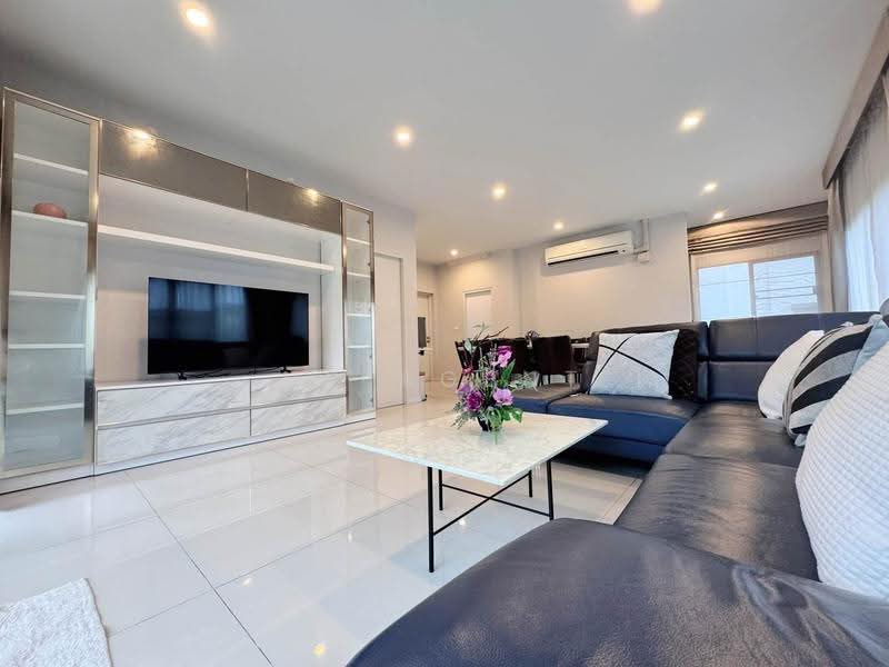 Burasiri Pattanakarn, Bangkok, New Pattanakarn Road, Prawet, Bangkok, 4 Bedrooms, 250 sqm, Single Detached House For Rent, by NR AGENT, 500617793 - DDproperty.com