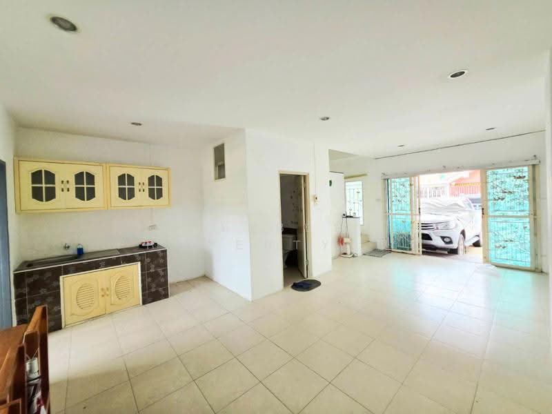 สุขสำราญ คาแนล ประชาอุทิศ 90, Samut Prakan, Ban Khlong Suan, Phra Samut Jadee, Samut Prakan, 3 Bedrooms, 100 sqm, Townhouse For Sale, by The Best Property ณัฐ, 500617841 - DDproperty.com
