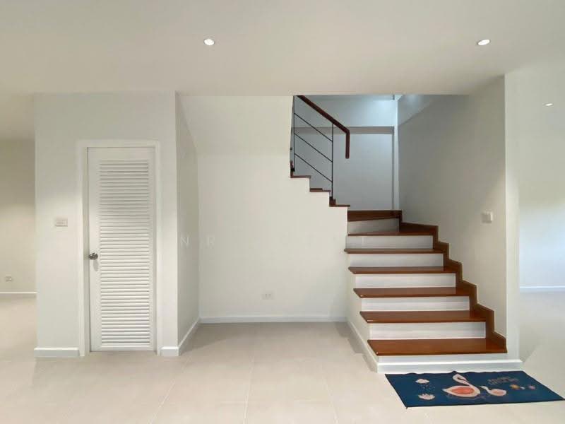 ขายทาวน์โฮม นาคนิวาส 48 ลาดพร้าว71, Bangkok, Lat Phrao, Bangkok, 4 Bedrooms, 225 sqm, Townhouse For Sale, by NR AGENT, 500617842 - DDproperty.com