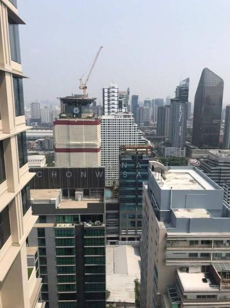 The Esse Asoke, Bangkok, 333 Soi Sukhumvit 21, Sukhumvit Road, Khlongtoei Nua, Watthana, Bangkok, 1 Bedroom, 45 sqm, Condo For Rent, by Teeranant Chonwisaikajon, 500617888 - DDproperty.com