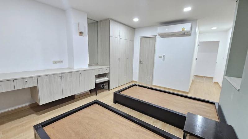 Baan Kwanta, Bangkok, 87 Sukhumvit Road, Khlong Tan Nua, Watthana, Bangkok, 3 Bedrooms, 175 sqm, Condo For Rent, by BANGKOK PROPERTY AGENTS, 500618018 - DDproperty.com