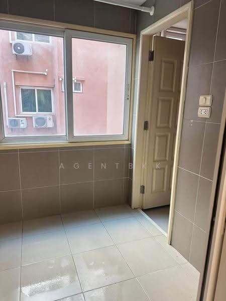 Happy Condo Ratchada 18 : แฮปปี้ คอนโด รัชดา 18, กรุงเทพ, หมู่บ้านอยู่เจริญ 29 ซอย, สามเสนนอก, ห้วยขวาง, กรุงเทพ, 46 ตร.ม., คอนโด ให้เช่า, โดย Agentbkk, 500618025 - DDproperty.com