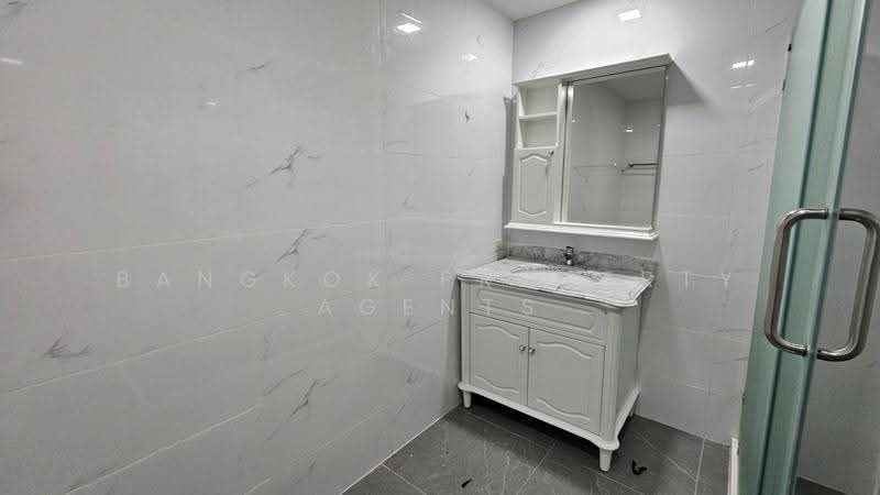 KC Court, Bangkok, 28 Soi Thonglor 13, Khlong Tan Nua, Watthana, Bangkok, 3 Bedrooms, 350 sqm, Condo For Rent, by BANGKOK PROPERTY AGENTS, 500618027 - DDproperty.com