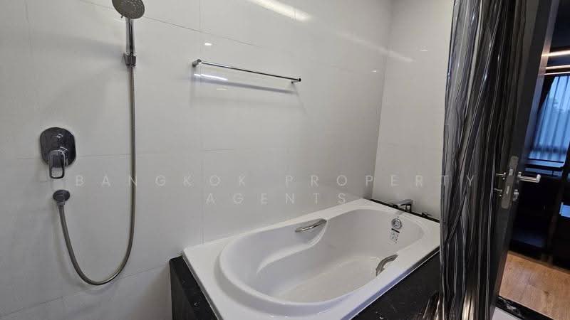 Silver Thonglor, Bangkok, Khlong Tan Nua, Watthana, Bangkok, 1 Bedroom, 45 sqm, Condo For Rent, by BANGKOK PROPERTY AGENTS, 500618042 - DDproperty.com