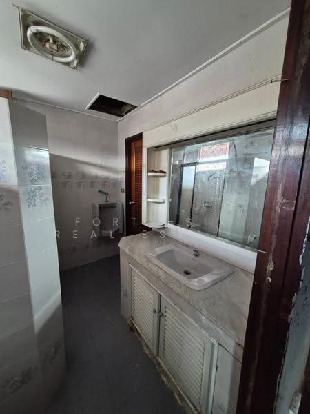 บ้านเดี่ยวให้เช่า โชคชัย 4 ซอย 80, กรุงเทพ, ลาดพร้าว, กรุงเทพ, 350 ตร.ม., บ้านเดี่ยว ให้เช่า, โดย Forty-Six Real Estate Group, 500618069 - DDproperty.com