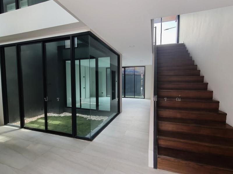 Chok Chai 4, Bangkok, Lat Phrao, Bangkok, 9 Bedrooms, 700 sqm, Townhouse For Sale, by Praab Thiranusorn, 500618074 - DDproperty.com
