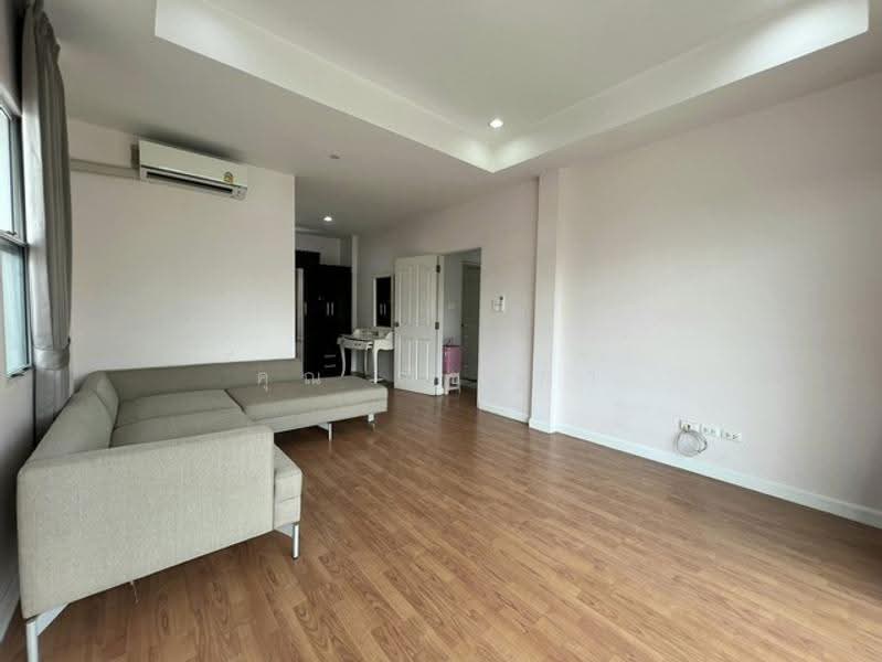 Siwalee Ratchaphruek, Nonthaburi, Ratchaphruek Road, Mahasawat, Bang Kruai, Nonthaburi, 3 Bedrooms, 250 sqm, Single Detached House For Sale, by คุณ ณิชาภา, 500618076 - DDproperty.com