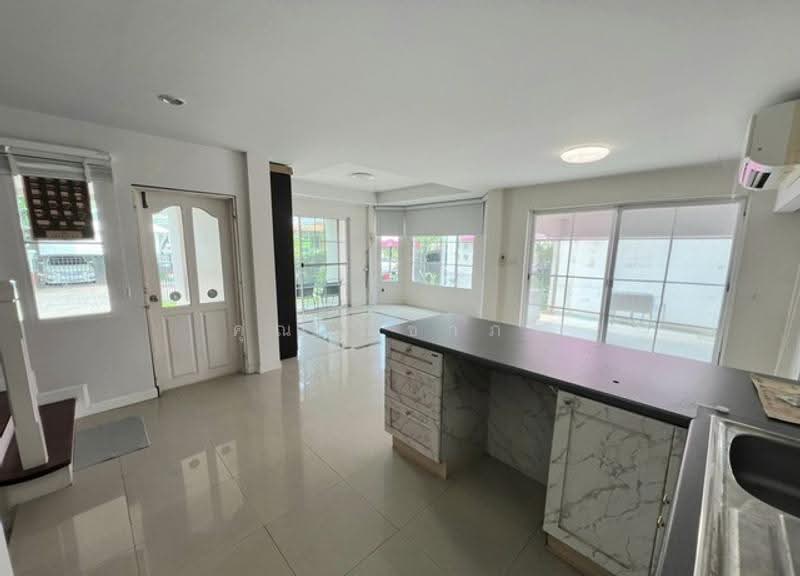 Siwalee Ratchaphruek, Nonthaburi, Ratchaphruek Road, Mahasawat, Bang Kruai, Nonthaburi, 3 Bedrooms, 250 sqm, Single Detached House For Sale, by คุณ ณิชาภา, 500618076 - DDproperty.com