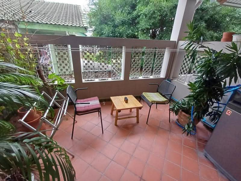 Boon-Aran Apartment 70 Phaholyothin 4 : บุญอรัญ อพาร์ทเมนท์ 70 พหลโยธิน 4, กรุงเทพ, 70 พหลโยธิน 4, สามเสนใน, พญาไท, กรุงเทพ, 100 ตร.ม., อพาร์ทเมนท์ ให้เช่า, โดย อัญญาภรณ์ วิษณุรัก, 500618082 - DDproperty.com