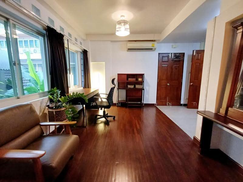 Boon-Aran Apartment 70 Phaholyothin 4, Bangkok, 70 Phaholyothin 4, Samsen Nai, Phaya Thai, Bangkok, 2 Bedrooms, 100 sqm, Apartment For Rent, by อัญญาภรณ์ วิษณุรัก, 500618082 - DDproperty.com