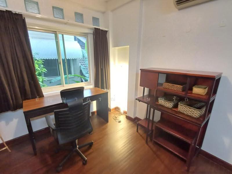 Boon-Aran Apartment 70 Phaholyothin 4, Bangkok, 70 Phaholyothin 4, Samsen Nai, Phaya Thai, Bangkok, 2 Bedrooms, 100 sqm, Apartment For Rent, by อัญญาภรณ์ วิษณุรัก, 500618082 - DDproperty.com