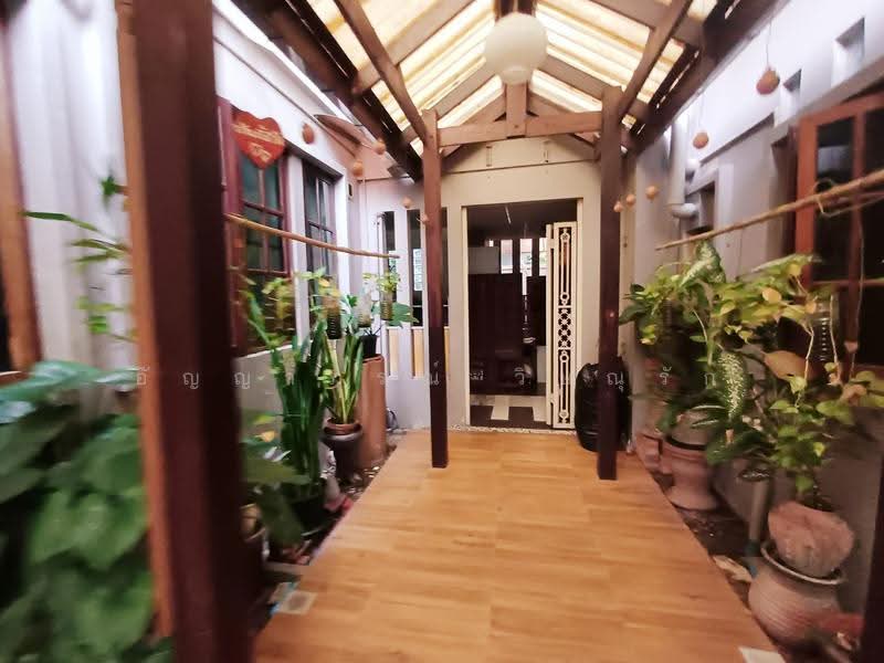 Boon-Aran Apartment 70 Phaholyothin 4, Bangkok, 70 Phaholyothin 4, Samsen Nai, Phaya Thai, Bangkok, 2 Bedrooms, 100 sqm, Apartment For Rent, by อัญญาภรณ์ วิษณุรัก, 500618082 - DDproperty.com