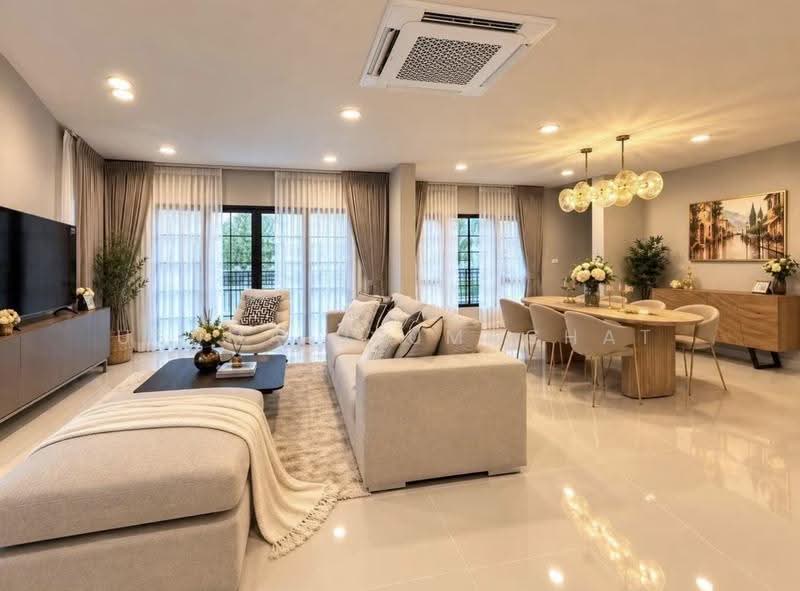 Centro Bangna, Samut Prakan, 111 Soi 3, Bang Kaeo, Bang Plee, Samut Prakan, 4 Bedrooms, 368 sqm, Single Detached House For Rent, by Usuma Usumachat, 500618091 - DDproperty.com