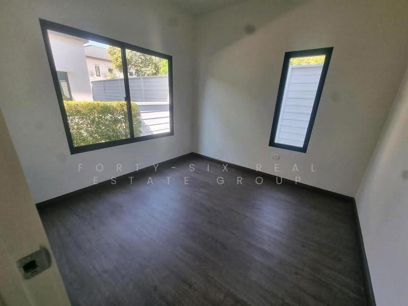 Grand Britania Chaiyapruek-Chaengwattana : แกรนด์ บริทาเนีย ชัยพฤกษ์-แจ้งวัฒนะ, Nonthaburi, Bang Bua Thong, Nonthaburi, 4 Bedrooms, 190 sqm, Single Detached House For Sale, by Forty-Six Real Estate Group, 500618092 - DDproperty.com