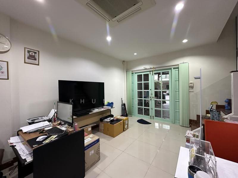 ให้เช่า โฮมออฟฟิศ ม.กานต์ศิริ รามอินทรา-นวลจันทร์ 46-48 ใกล้จุดขึ้นลงทางด่วนเพียง 5 นาที ใกล้รถไฟฟ้า, Bangkok, Khlong Kum, Bueng Kum, Bangkok, 3 Bedrooms, 218 sqm, Townhouse For Rent, by Khun Korn, 500618093 - DDproperty.com