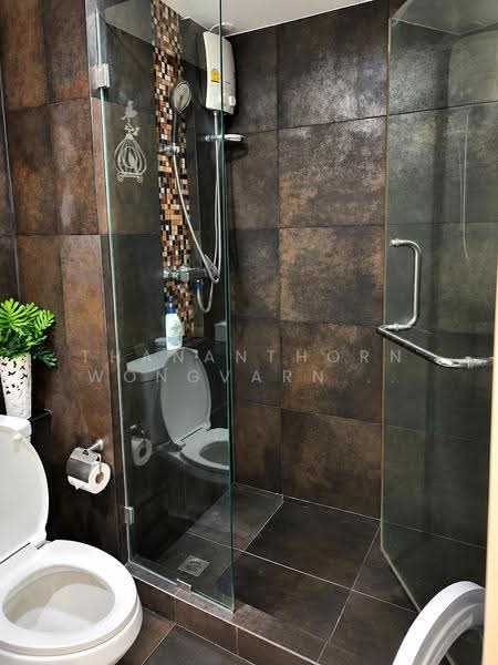 Voque Sukhumvit 16, Bangkok, Soi Sukhumvit 16, Khlong Toei, Bangkok, 1 Bedroom, 41 sqm, Condo For Rent, by Thananthorn Wongvarnkaseam, 500618102 - DDproperty.com