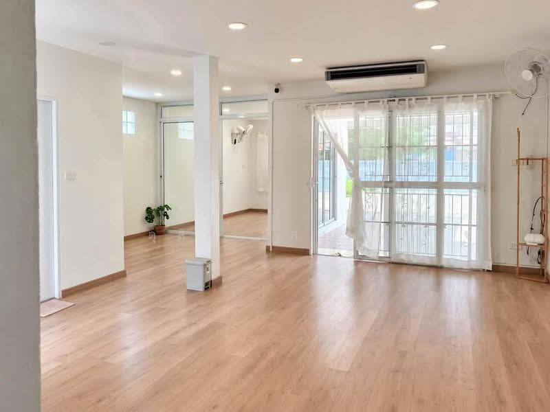 ให้เช่าบ้านเดี่ยว ม.อคาเดีย หนองยายบู่ ศรีราชา, Chon Buri (Pattaya), Surasak, Si Racha, Chon Buri (Pattaya), 2 Bedrooms, 120 sqm, Single Detached House For Rent, by Dusit Saengfa, 500618124 - DDproperty.com