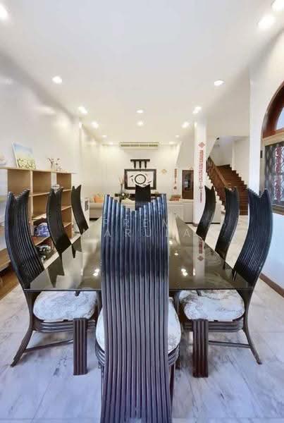 Ekkamai Villas, Bangkok, Khlong Tan Nua, Watthana, Bangkok, 5 Bedrooms, 350 sqm, Townhouse For Sale, by Prem Narula, 500618161 - DDproperty.com