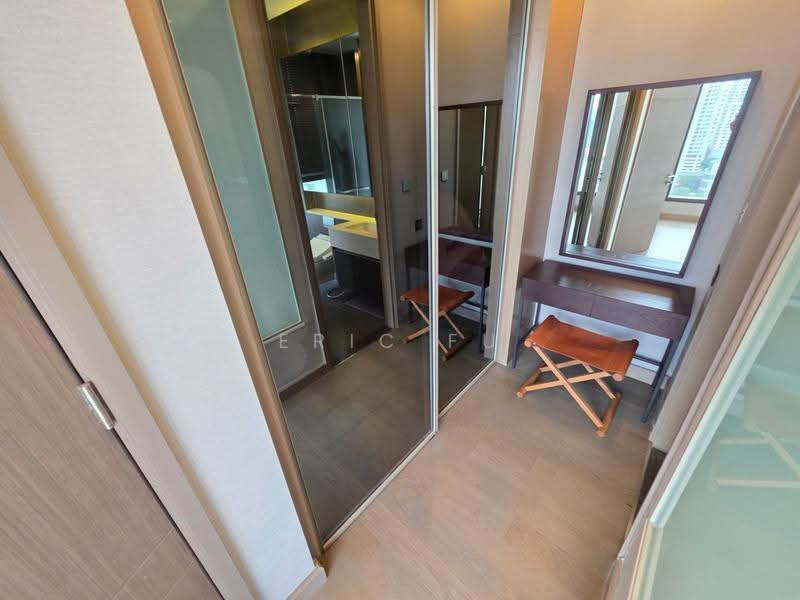 The Esse at Singha Complex, Bangkok, 1788 New Petchaburi Rd, Khlongtoei Nua, Watthana, Bangkok, 1 Bedroom, 48 sqm, Condo For Rent, by Eric Fu, 500618172 - DDproperty.com