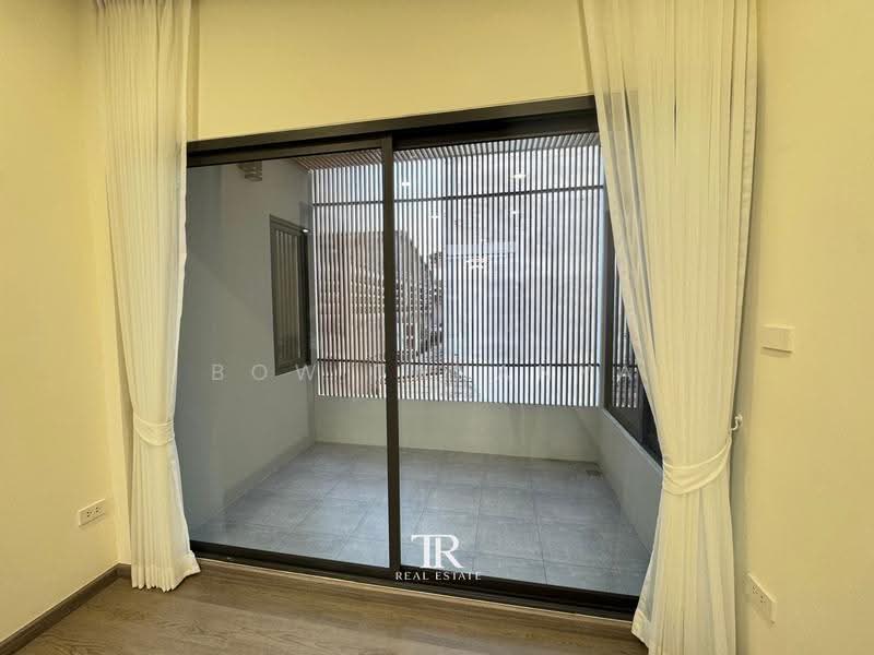 Pool Villa – Sukhumvit 60/1, Bangkok, Bang Chak, Phra Khanong, Bangkok, 3 Bedrooms, 250 sqm, Single Detached House For Rent, by Bow Tananya, 500618287 - DDproperty.com