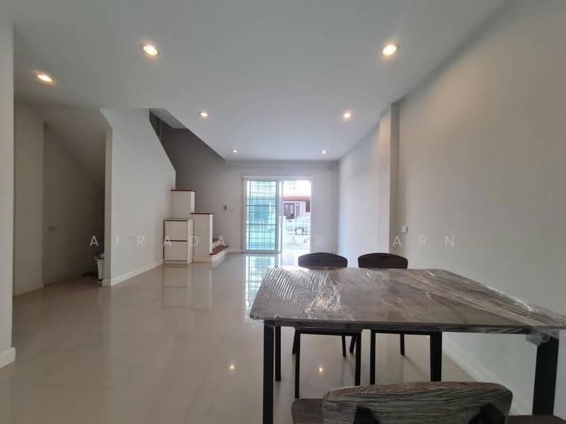 The Metro Sathorn : เดอะเมทโทร สาทร, Bangkok, Bang Wa, Phasi Charoen, Bangkok, 3 Bedrooms, 167 sqm, Townhouse For Rent, by Airada Parasarn, 500618311 - DDproperty.com