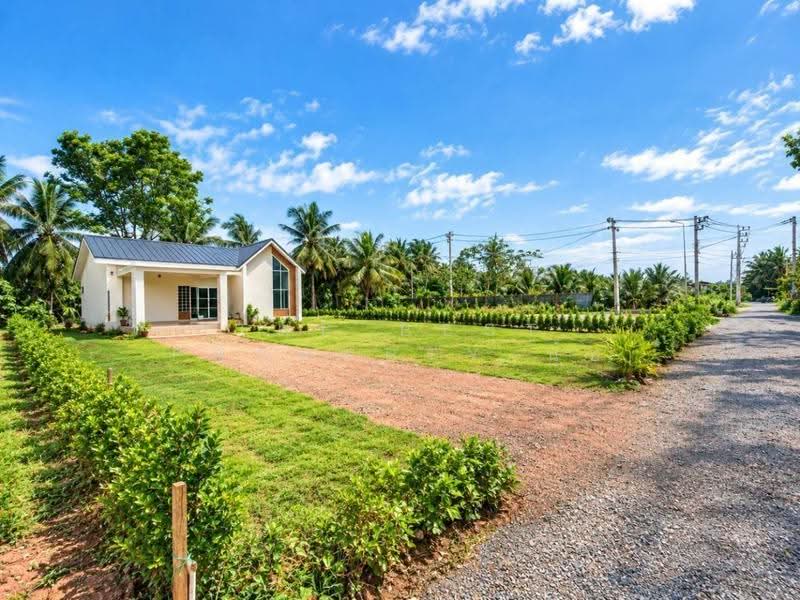 บ้านเดี่ยวพร้อมที่ดินนางตะเคียน สมุทรสงคราม, Samut Songkhram, Nang Ta Khian, Muang Samut Songkhram, Samut Songkhram, 2 Bedrooms, 118 sqm, Single Detached House For Sale, by The Best Property นุ้ย, 500618318 - DDproperty.com