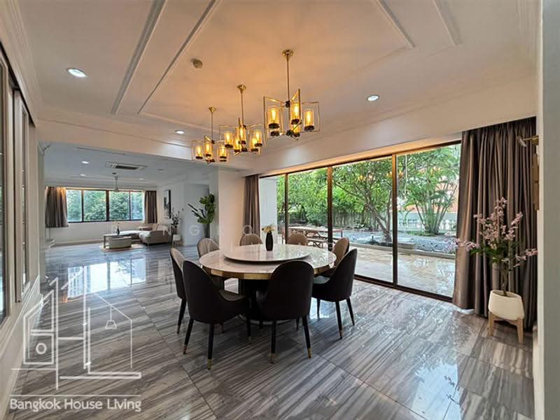Charan Tower Residences by Aspira, Bangkok, 19 Soi Sukhumvit 43, Khlong Tan Nua, Watthana, Bangkok, 4 Bedrooms, 380 sqm, Condo For Rent, by Bangkok House Living, 500618320 - DDproperty.com