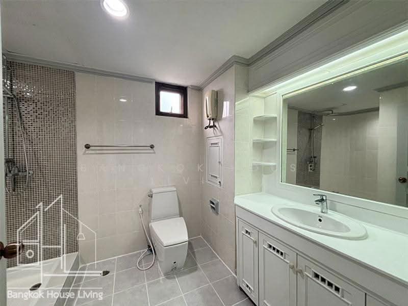 Charan Tower Residences by Aspira, Bangkok, 19 Soi Sukhumvit 43, Khlong Tan Nua, Watthana, Bangkok, 3 Bedrooms, 290 sqm, Apartment For Rent, by Bangkok House Living, 500618330 - DDproperty.com