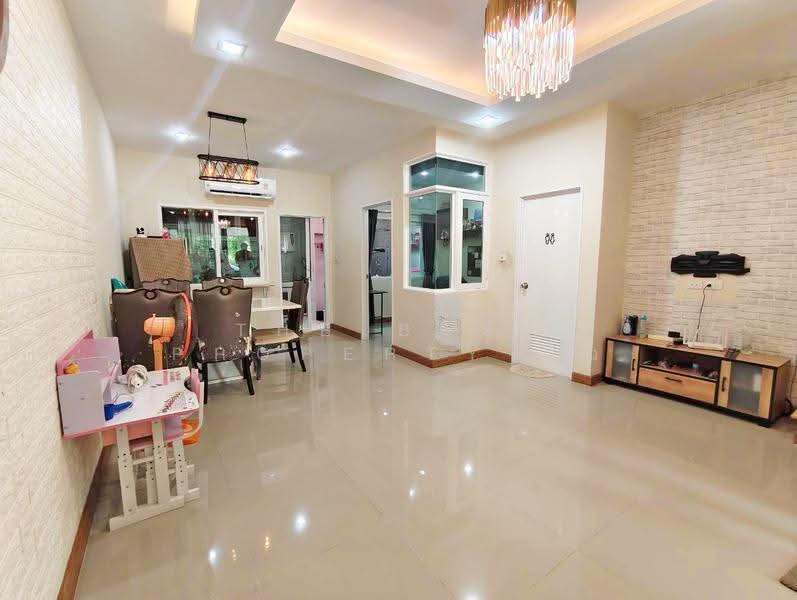 โกลเด้นทาวน์ เพชรเกษม 108, Bangkok, Nong Kang Plu, Nong Khaem, Bangkok, 4 Bedrooms, 100 sqm, Townhouse For Sale, by The Best Property ดิว, 500618355 - DDproperty.com
