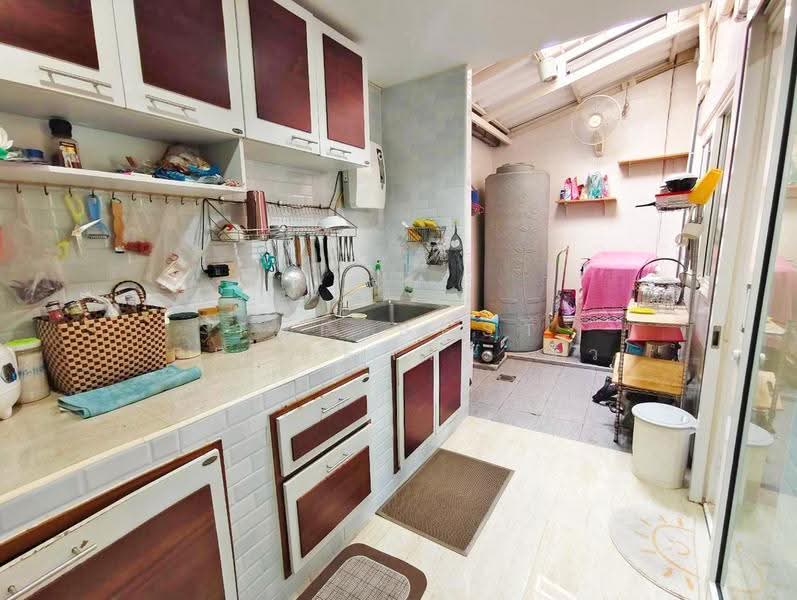 โกลเด้นทาวน์ เพชรเกษม 108, Bangkok, Nong Kang Plu, Nong Khaem, Bangkok, 4 Bedrooms, 100 sqm, Townhouse For Sale, by The Best Property ดิว, 500618355 - DDproperty.com