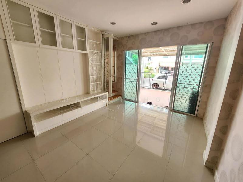 Baan Klang Mueng Ladprao 101 : บ้านกลางเมือง ลาดพร้าว 101, กรุงเทพ, ซอยลาดพร้าว 101 ถนนลาดพร้าว, คลองจั่น, บางกะปิ, กรุงเทพ, 165 ตร.ม., ทาวน์เฮ้าส์ ขาย, โดย Chekchanok Chuaynual, 500618360 - DDproperty.com