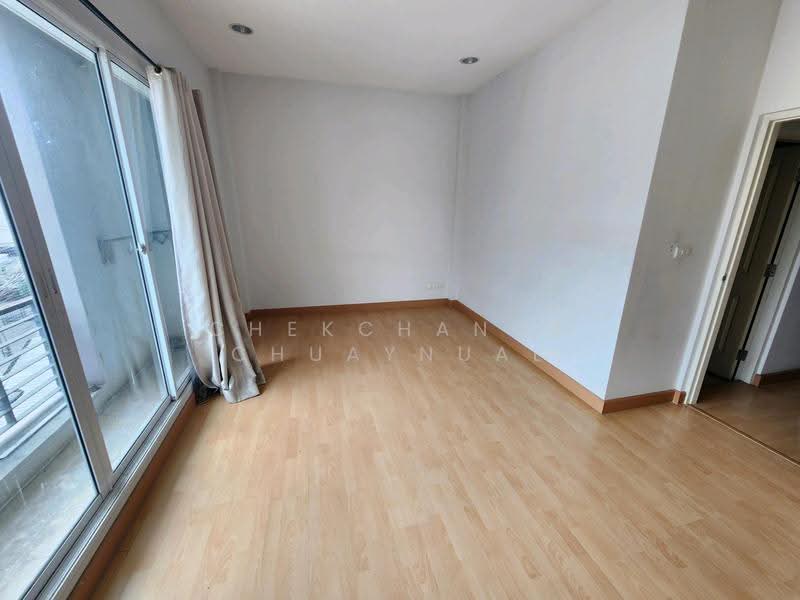 Baan Klang Mueng Ladprao 101, Bangkok, Soi Ladprao 101, Ladprao Road, Khlong Chan, Bang Kapi, Bangkok, 3 Bedrooms, 165 sqm, Townhouse For Sale, by Chekchanok Chuaynual, 500618360 - DDproperty.com
