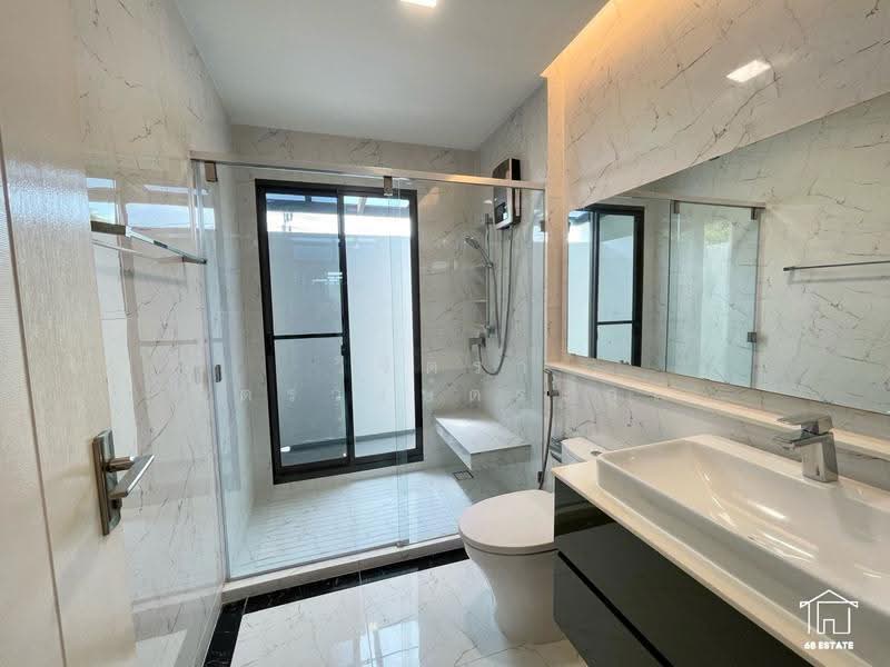 Mantana Lake Watcharapol, Bangkok, Sukhaphiban 5 Road, O-Ngoen, Sai Mai, Bangkok, 4 Bedrooms, 300 sqm, Single Detached House For Rent, by วิจิตรา จิตรวงษ์ตระกูล, 500618374 - DDproperty.com