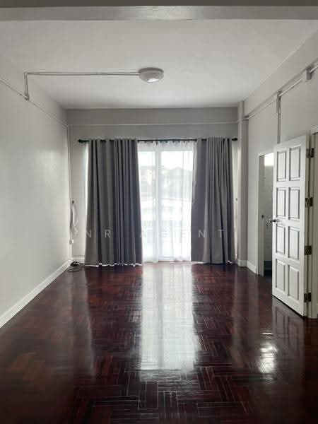 ทาวน์เฮาส์ ซอยอุดมเกียรติ, Bangkok, Huai Khwang, Bangkok, 4 Bedrooms, 180 sqm, Townhouse For Sale, by NR AGENT, 500618405 - DDproperty.com