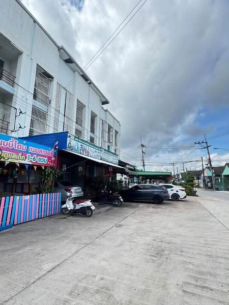 ให้เช่าอาคารพาณิชย์ 2 คูหา 3 ชั้น เครือสหพัฒน์ ศรีราชา, Chon Buri (Pattaya), Bueng, Si Racha, Chon Buri (Pattaya), , 250 sqm, Shophouse For Rent, by Dusit Saengfa, 500618440 - DDproperty.com