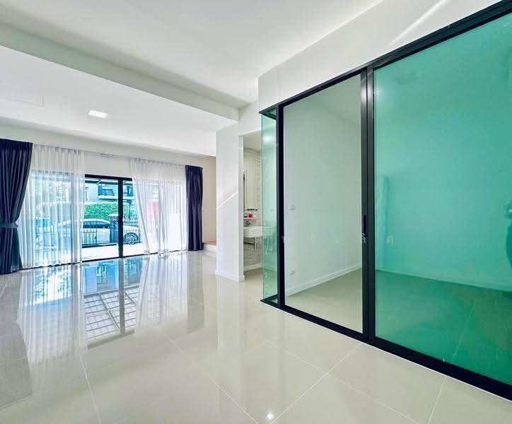 Pruksa Ville 85 Leabklong Taweewattana, Bangkok, Khlong Thawi Watthana Road, Bang Kae Nua, Bang Khae, Bangkok, 3 Bedrooms, 125 sqm, Townhouse For Sale, by Surapa Ratipornlert, 500618463 - DDproperty.com