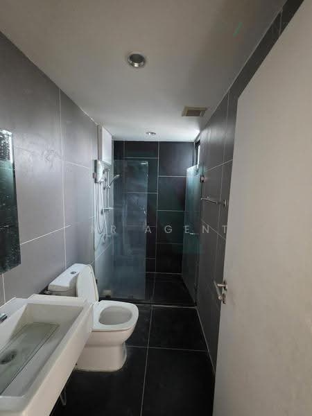 The Unique 10, Bangkok, 208/3 Lat Phrao Rd, Jom Phon, Chatuchak, Bangkok, 2 Bedrooms, 456 sqm, Condo For Sale, by NR AGENT, 500618489 - DDproperty.com