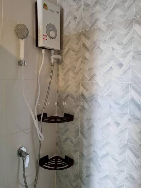 Regent Home Wutthakat : รีเจ้นท์โฮม วุฒากาศ, กรุงเทพ, ถ.วุฒากาศ, ตลาดพลู, ธนบุรี, กรุงเทพ, 32 ตร.ม., คอนโด ให้เช่า, โดย Agentbkk, 500618519 - DDproperty.com
