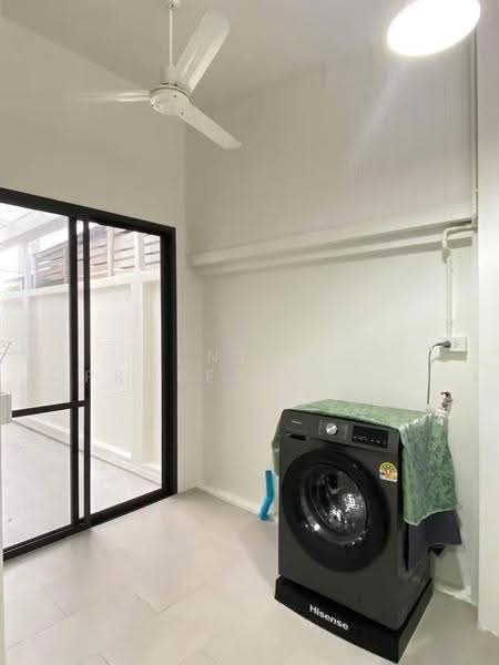 ทาวน์โฮม นาคนิวาส48, Bangkok, นาคนิวาส, Lat Phrao, Bangkok, 4 Bedrooms, 225 sqm, Townhouse For Rent, by NTG Property House Co.,Ltd., 500618538 - DDproperty.com