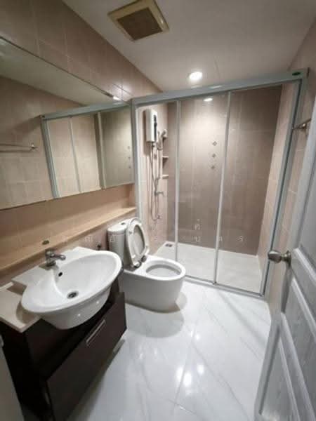 Baan Klang Muang Sathorn-Taksin 2 : บ้านกลางเมือง สาทร-ตากสิน 2, กรุงเทพ, ถนนกัลปพฤกษ์, บางค้อ, จอมทอง, กรุงเทพ, 180 ตร.ม., ทาวน์เฮ้าส์ ให้เช่า, โดย นัฐพงค์ มณีอัครเนตร, 500618571 - DDproperty.com